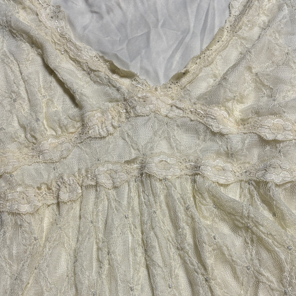 Rare Y2K Lace V-Neck Blouse - Picture 9 of 16
